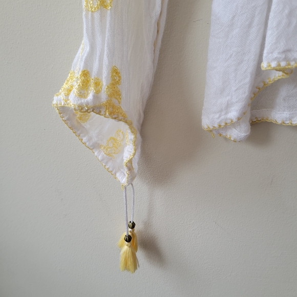 Melissa Odabash Ivory Yellow Embroidered Blouse Top size Medium - Picture 7 of 8